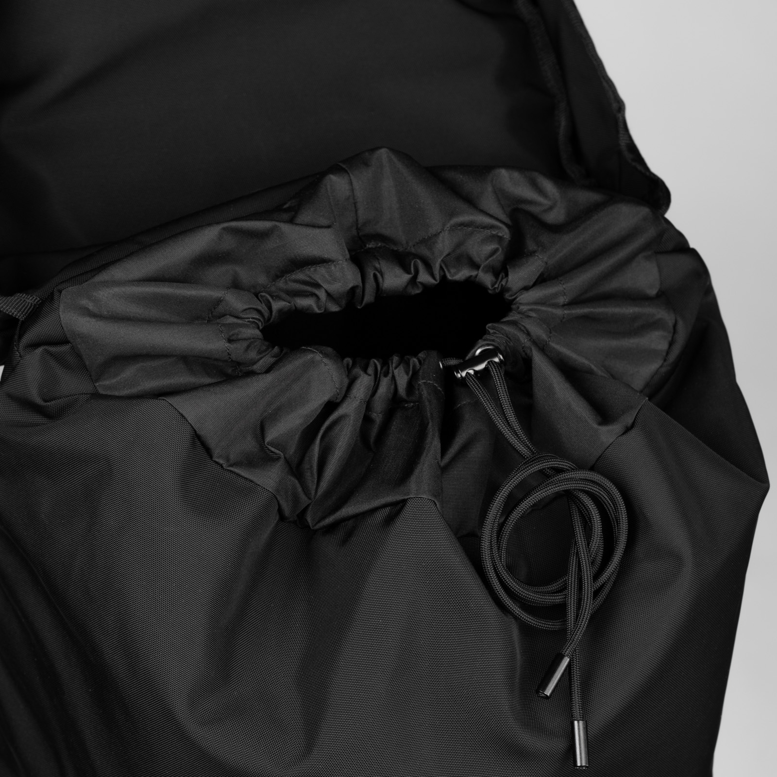 картинка City SS Black от магазина Одежда+