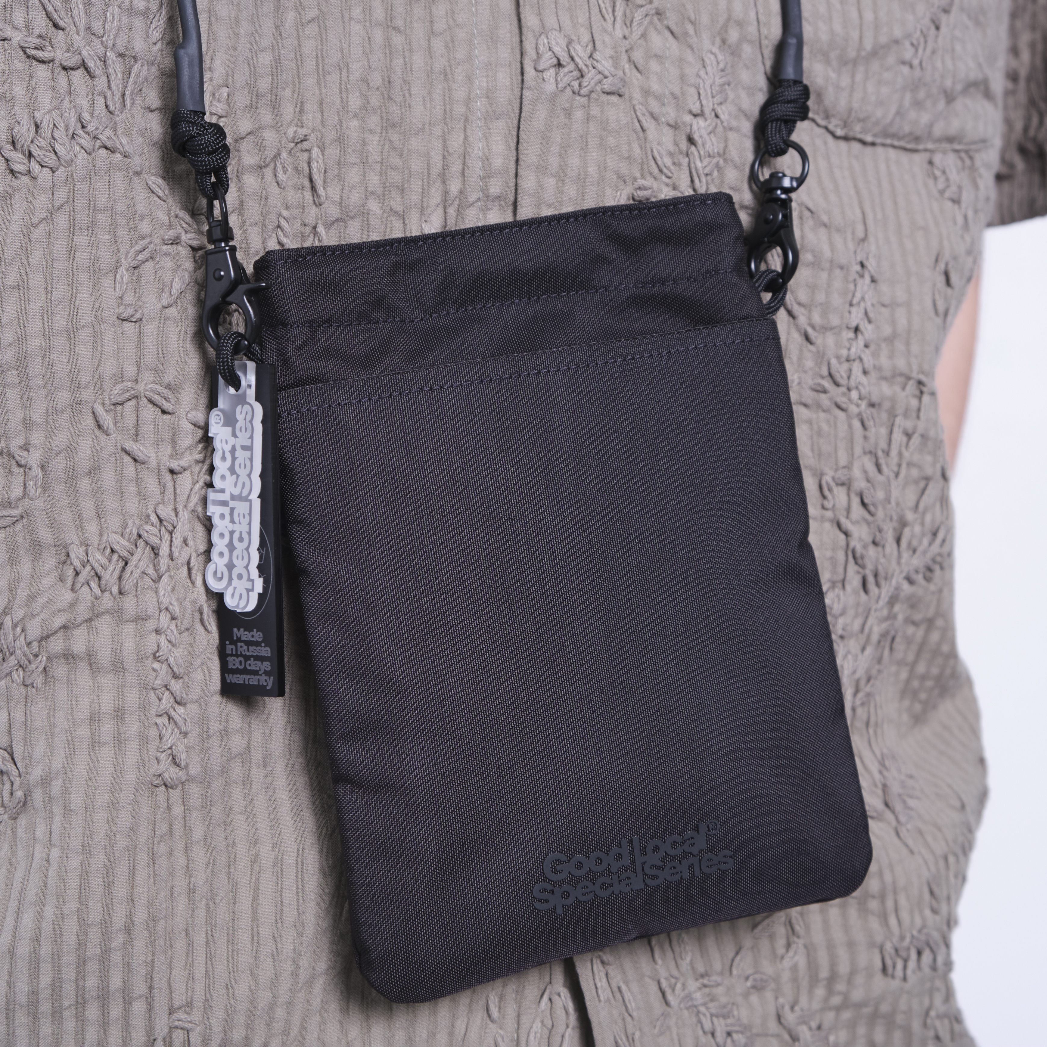 картинка Сумка Messenger SS Black от магазина Good local
