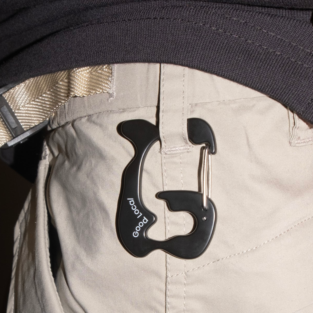 картинка Carabiner Tech Line Black от магазина Good local